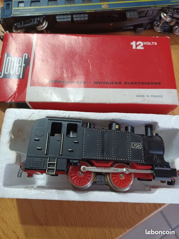 Jouef. Grand lot de wagons et loco