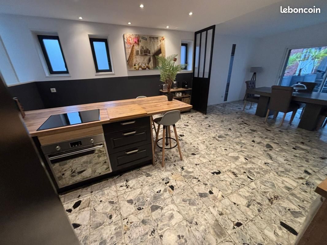 Appartement 2 pièces 114 m² · à Saint-Quentin · 114 m² · 850 €/mois