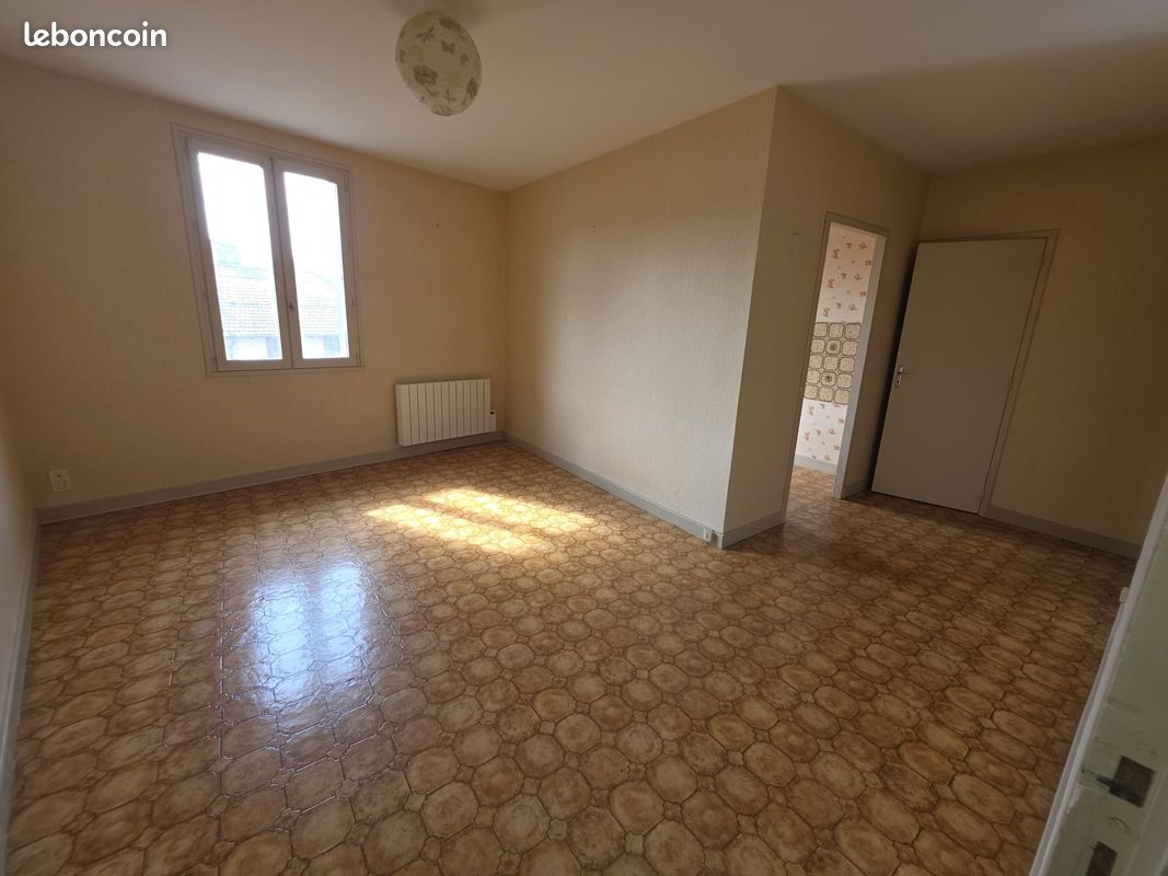 Appartement 2 pièces 51 m² · à Ambert · 51 m² · 430 €/mois