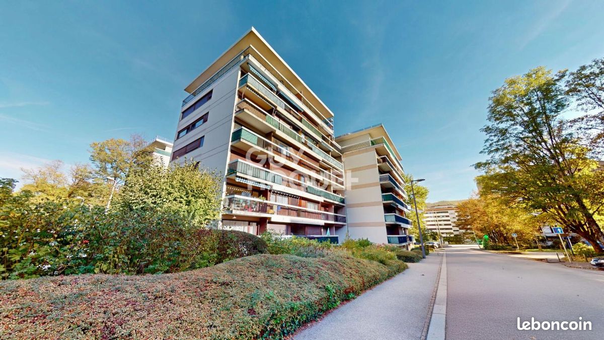 Appartement 4 pièces 82 m² · à Annecy · 82 m² · 330 000 €