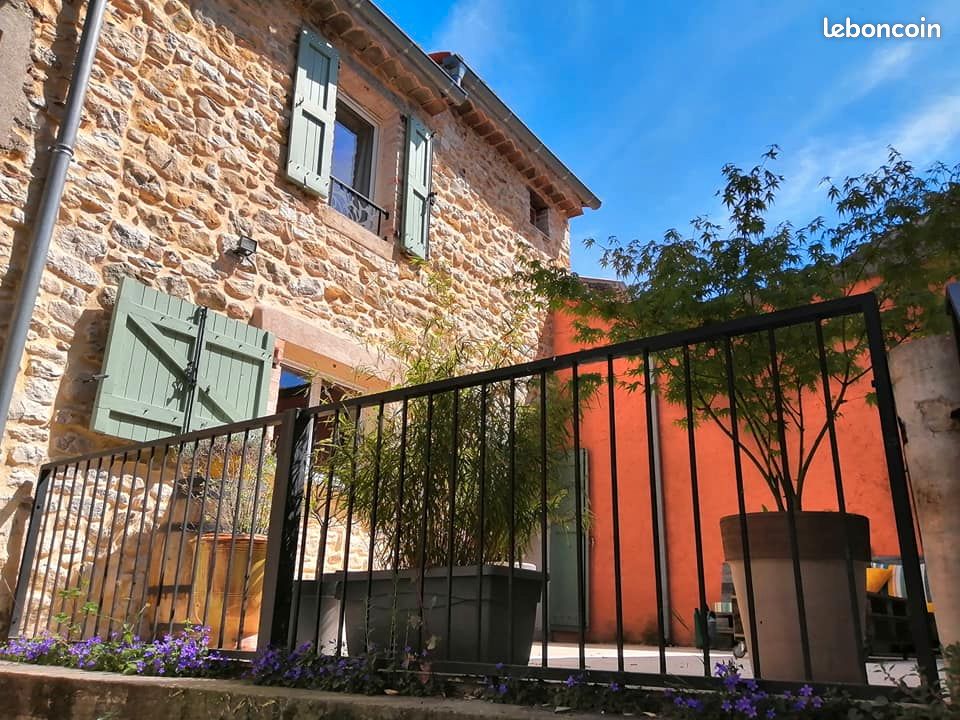 Maison 4 pièces 120 m² · à Saint-Hilaire-de-Brethmas · 120 m² · 1 000 €/mois