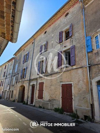 Maison 12 pièces 450 m²