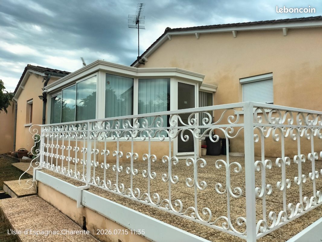 Maison 5 pièces 113 m² · à L'Isle-d'Espagnac · 113 m² · 215 000 €