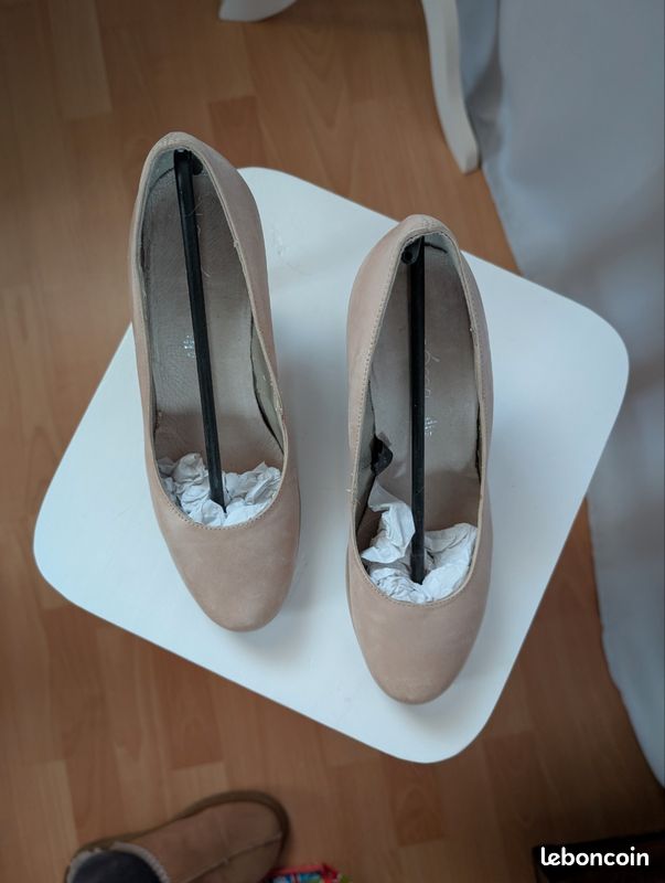 Escarpins Corine 'Wolke' En Cuir Beige Craie - Taille 38 - Neufs Avec Boîte D'origine