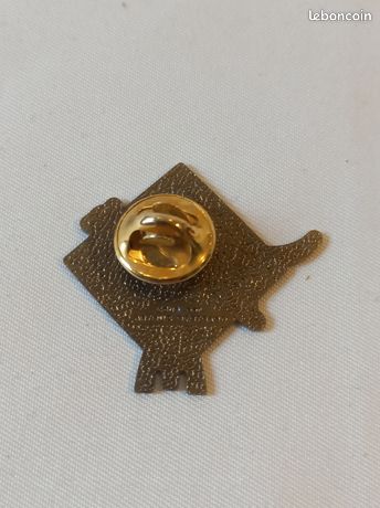 Pin's Mercedes Double Moule - Signé Arthus Bertrand Paris - Très Bon état
