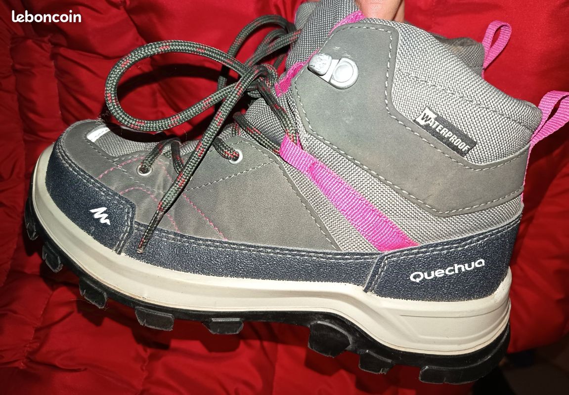 Chaussures de randonnée, pointure 35, marque Decathlon Chaussures