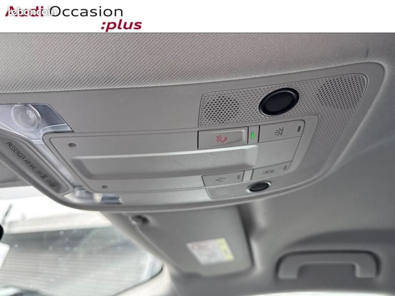 Audi Q3 35 TFSI 150ch Design S tronic 7 (image 18)