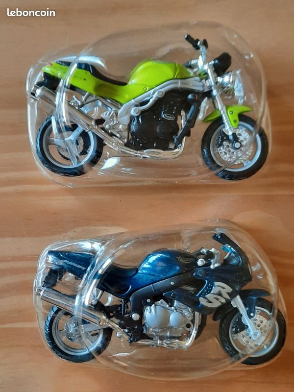 Collection exclusive de 2 motos triumph - 1/18 (image 16)