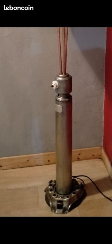 Lampadaire style industriel (image 3)
