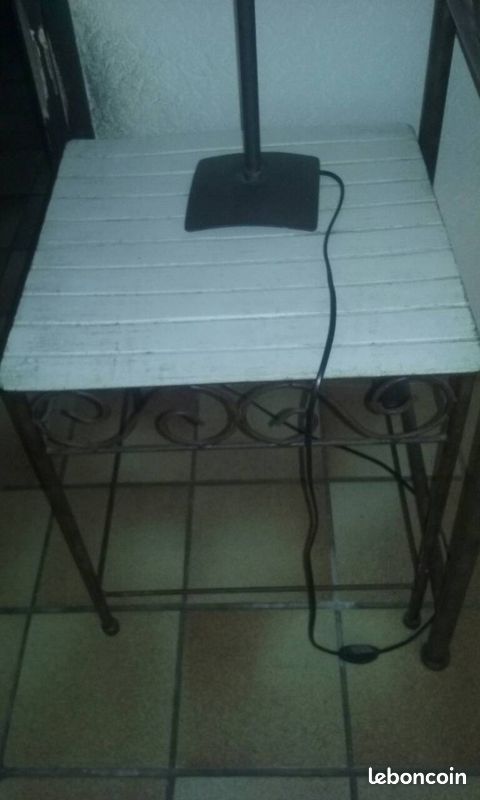 Table de chevet (image 1)