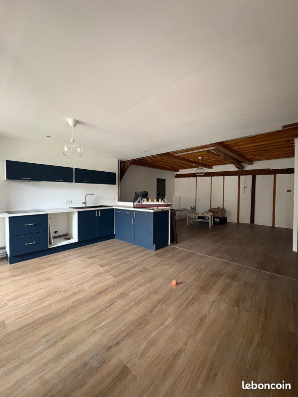 Appartement 4 pièces 115 m² · à Mantoche · 115 m² · 600 €