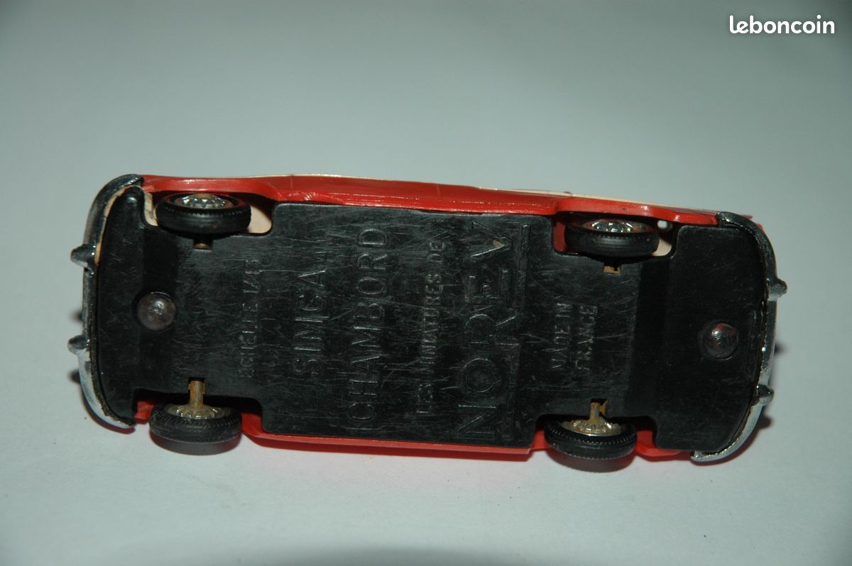 NOREV SIMCA CHAMBORD rose 1/43 EUR 19,00 - FR