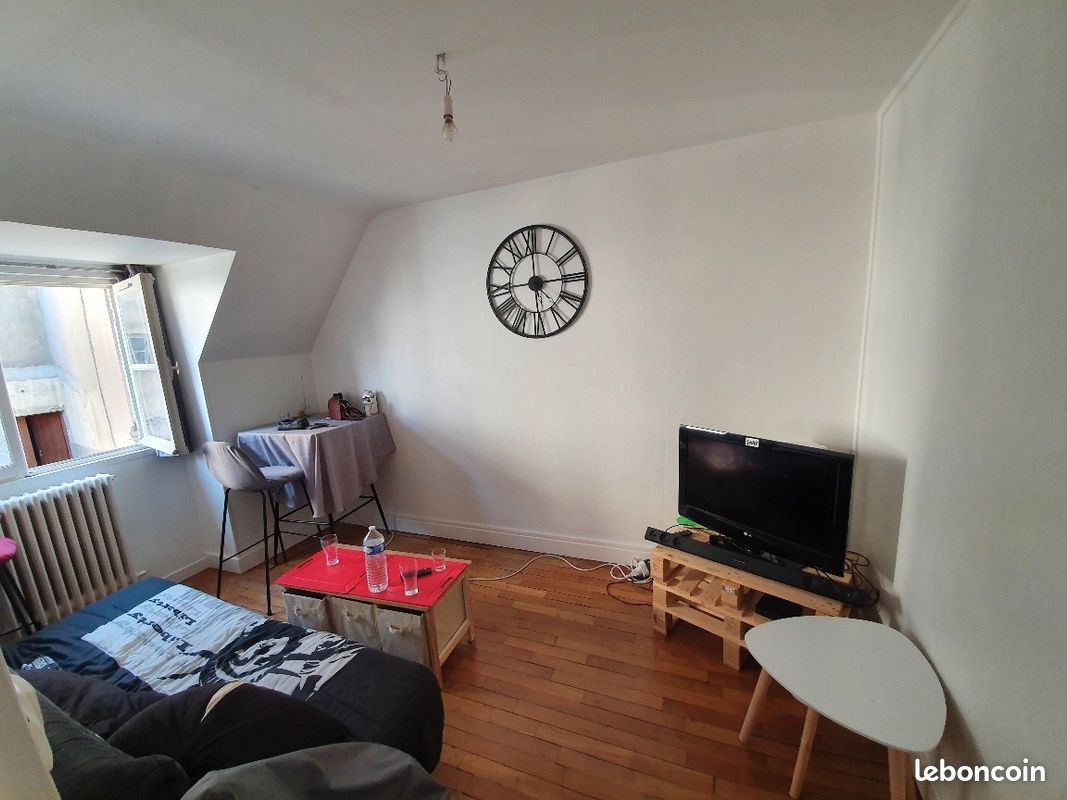 Appartement 3 pièces 60 m² · à Le Creusot · 60 m² · 590 €