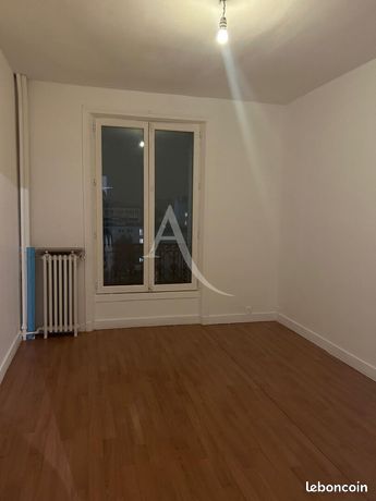 https://img.leboncoin.fr/api/v1/lbcpb1/images/27/cc/2a/27cc2a82c0120eb2094e22b466baa6a10a9c9e3e.jpg?rule=ad-image