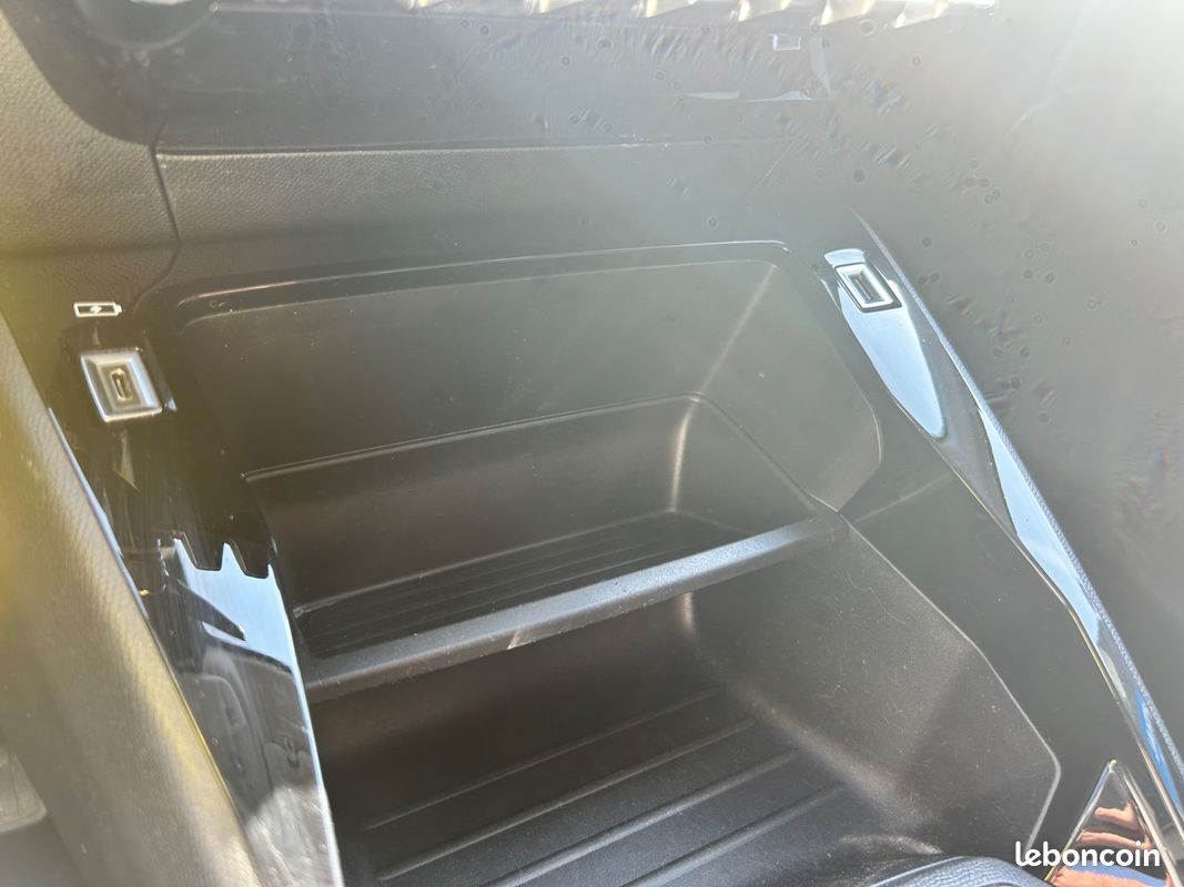 PEUGEOT 208 SOCIETE 1.5 BLUEHDI BVM6 100CH 7275HT CARPLAY - ENTRETIEN COMPLET PEUGEOT -REGULATEUR DE VITESSe (image 16)