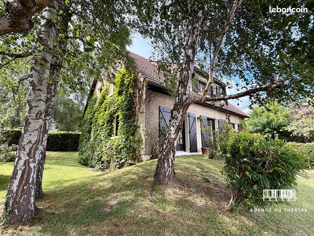 Maison 9 pièces 205 m² · à Louvigny · 205 m² · 379 800 €