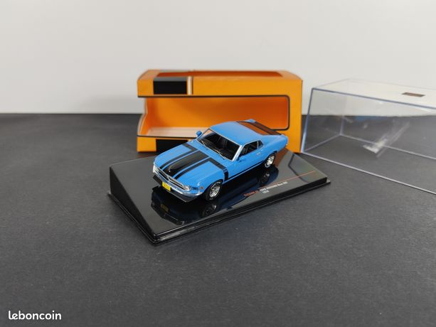 Ford Mustang Boss 302 1970 Blue - Un Monde Miniature