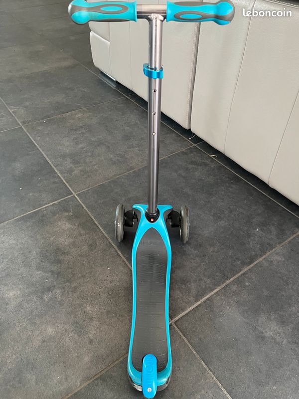 Trottinette 3 roues Globber - Bleu et gris (image 4)