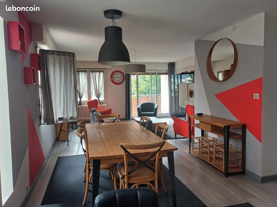 Appartement 4 pièces 90 m² · à Clermont-Ferrand · 90 m² · 990 €