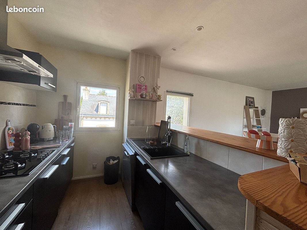 Appartement 3 pièces 70 m² · à Pont-l'Abbé · 70 m² · 740 €