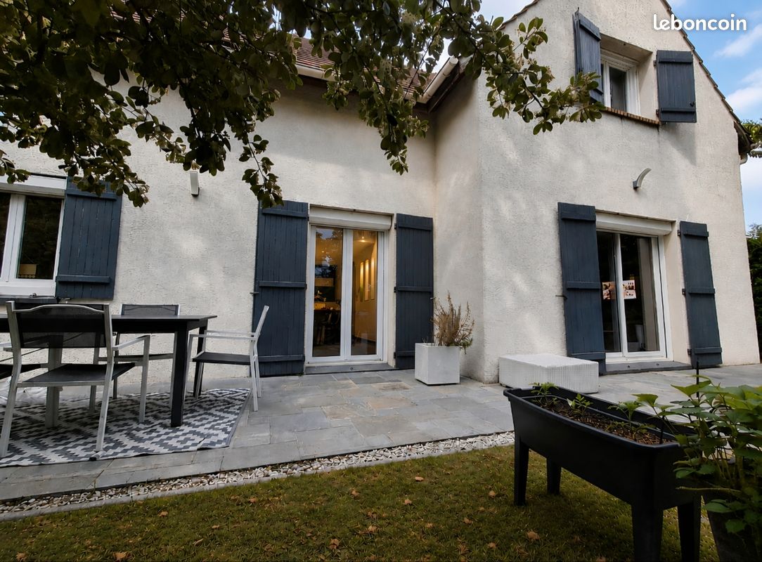 Maison 5 pièces 120 m² · à Pringy · 120 m² · 374 900 €