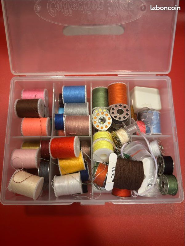Kit de couture multicolore (image 1)