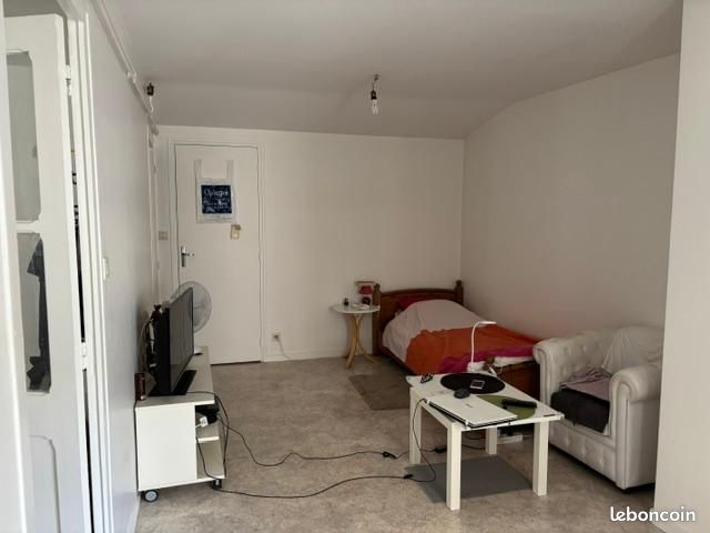 Appartement 2 pièces 35 m² · à Roche-la-Molière · 35 m² · 350 €/mois