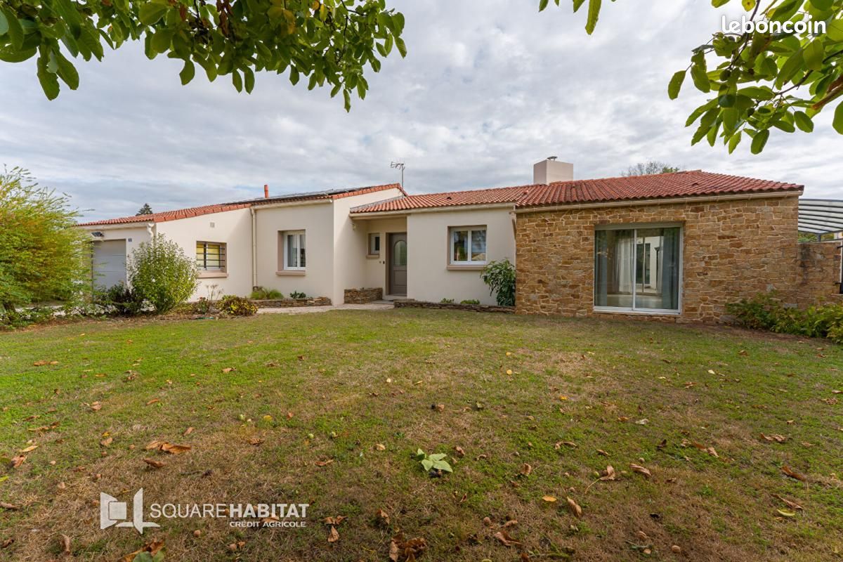Maison 5 pièces 127 m² · à Montbert · 127 m² · 329 000 €