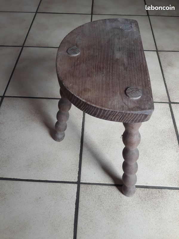 Tabouret à traire (image 1)