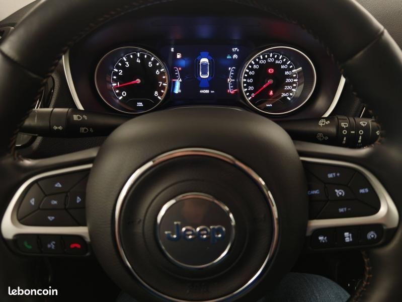 Jeep Compass 1.4 MultiAir II 140ch S Limited 4x2 (image 19)