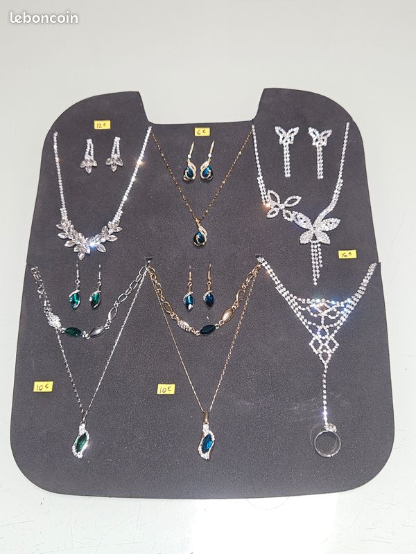 Lot Complet Bijoux Neufs + Stock + Présentoirs & Miroir – Bagues, Colliers, Bracelets, Montres, Parures, Fantaisie – Idéal Revente / Brocante / E-commerce / Marché / Foire / Salon (image 3)