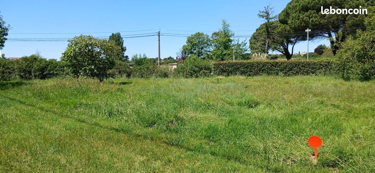 Terrain à bâtir de 740 m² à LAVERNOSE-LACASSE (31) au prix de 99000 · 99 000 €