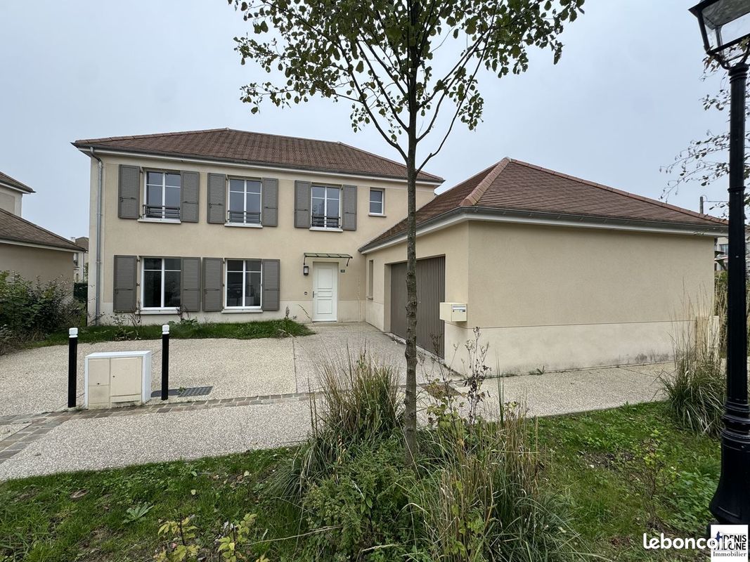 Maison 6 pièces 145 m² · à Saint-Prix · 145 m² · 635 000 €