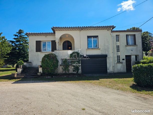 Maison 9 pièces 241 m²