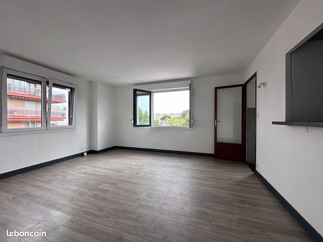 Appartement 3 pièces 72 m² · à Fréjus · 72 m² · 212 000 €