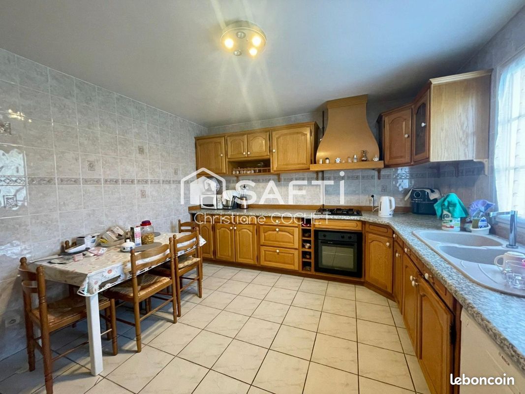 Maison 9 pièces 171 m² (image 3)