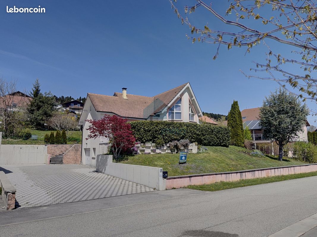 Maison 6 pièces 151 m² · à Maîche · 151 m² · 405 000 €