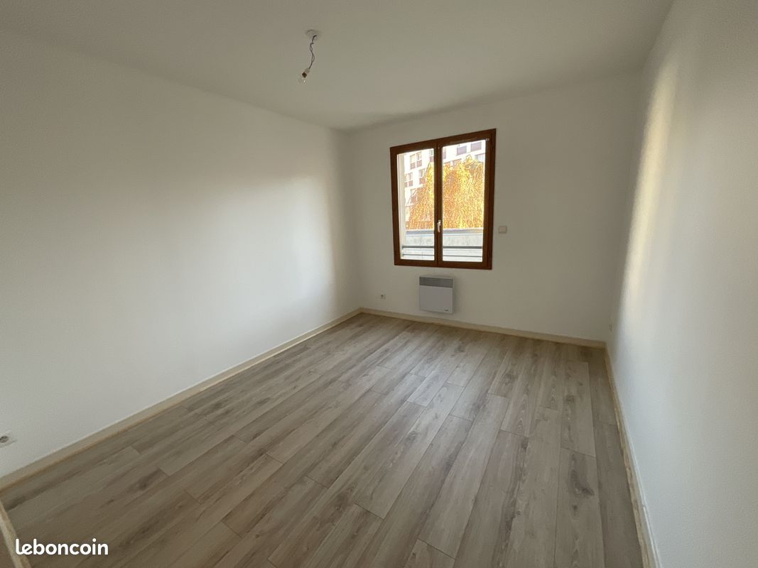 Appartement a louer bourges - 3 pièce(s) - 76 m2 - Surfyn