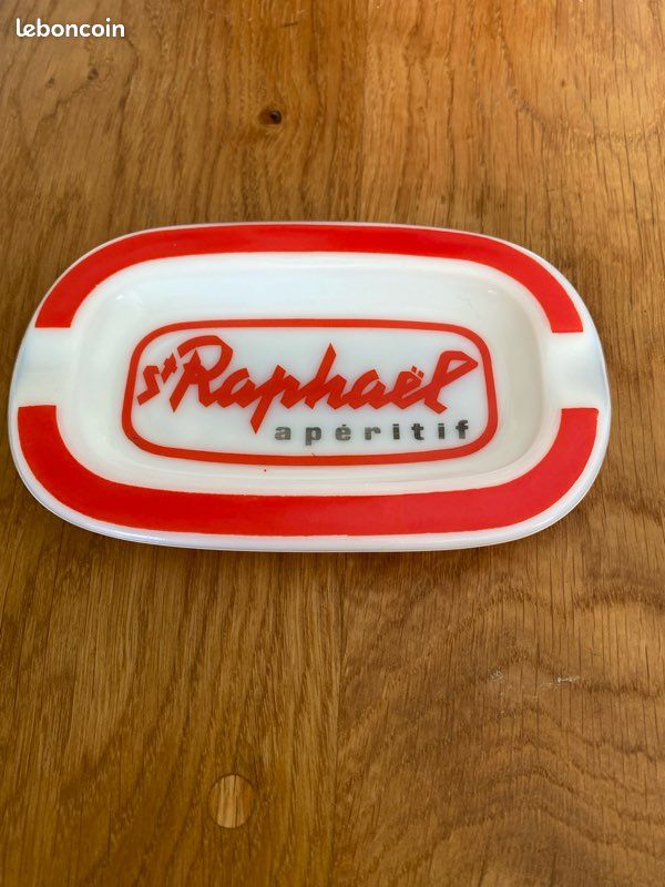 Cendrier publicitaire St Raphaël (image 1)