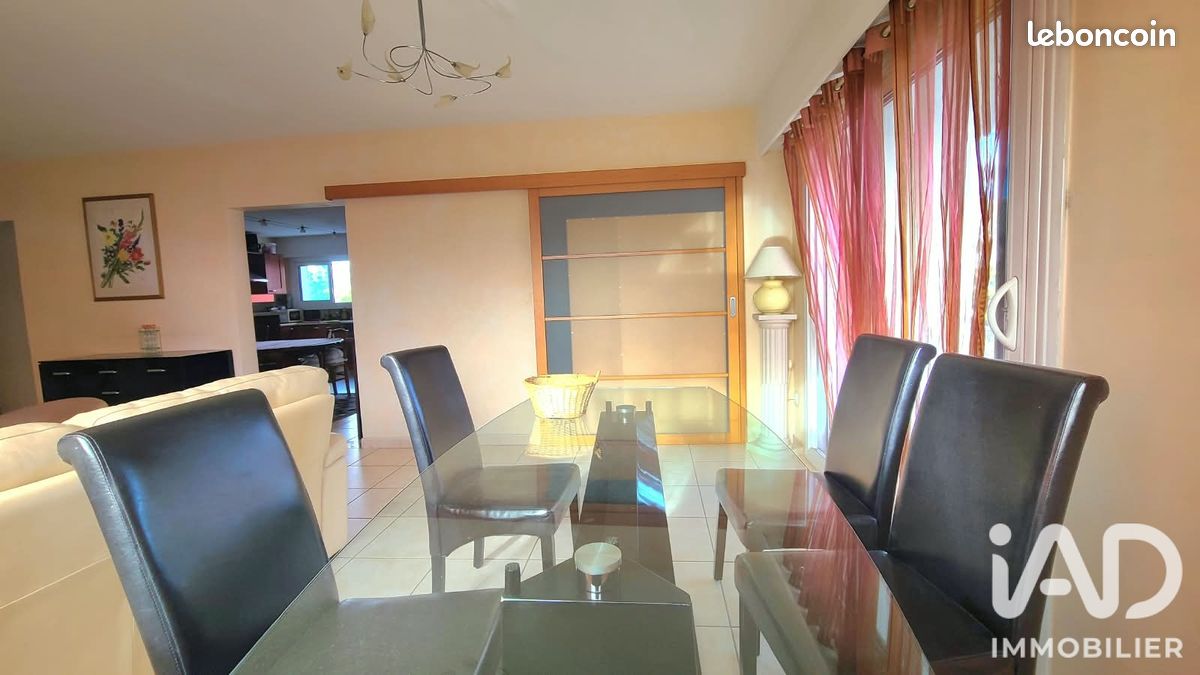 Appartement 4 pièces 100 m² · à Saint-Herblain · 100 m² · 230 000 €