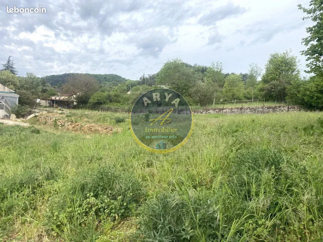 Terrain Mâlain · 180 000 €