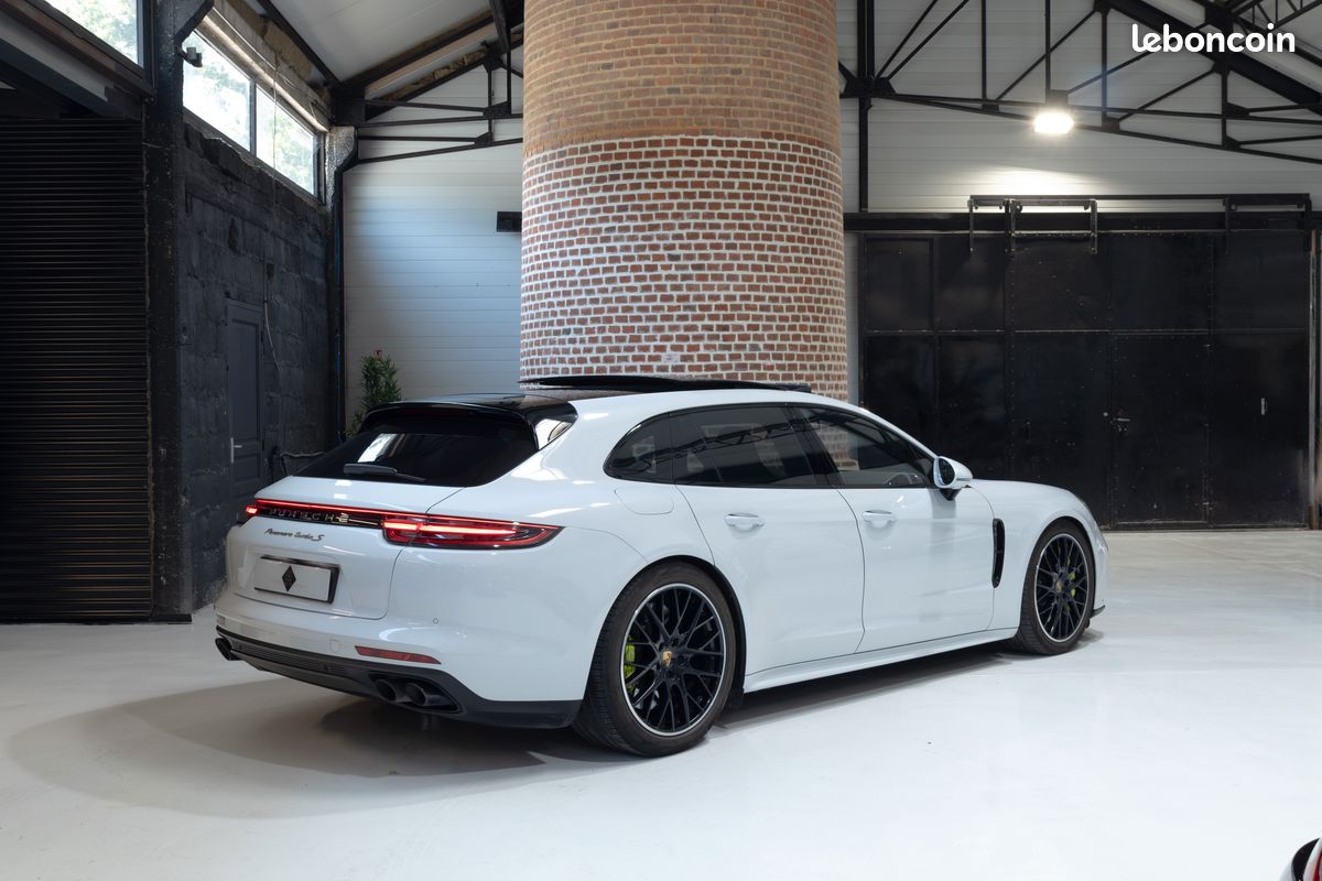 Porsche Panamera Sport Turismo Turbo S E-Hybrid 4.0 680 PDK - Porsche Approved 05/2026 (image 2)