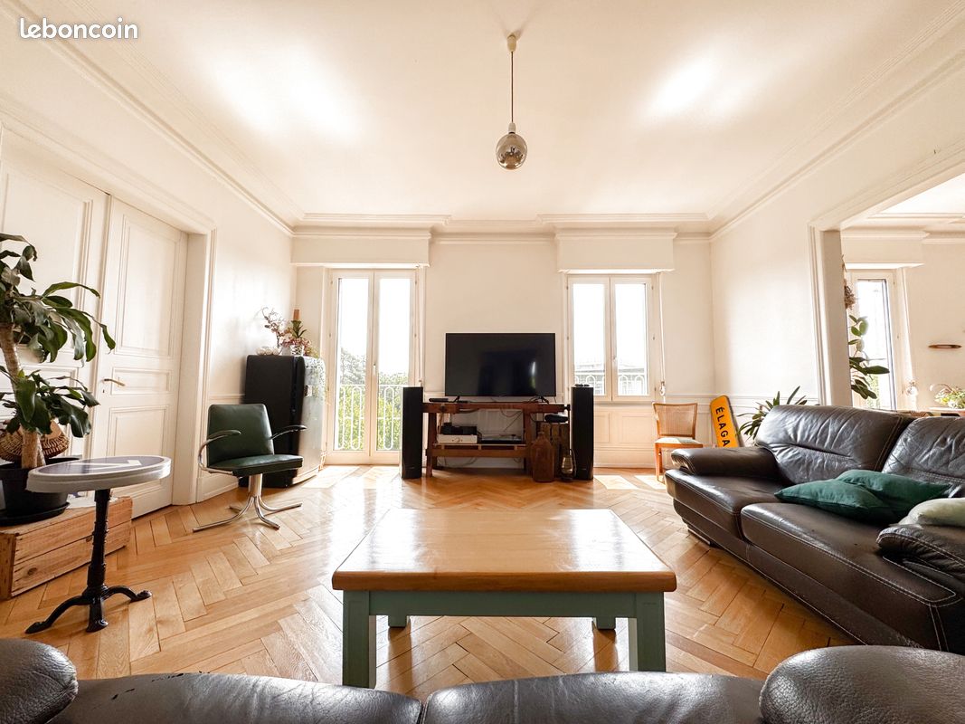 Appartement 5 pièces 160 m² · à Mulhouse · 160 m² · 212 000 €