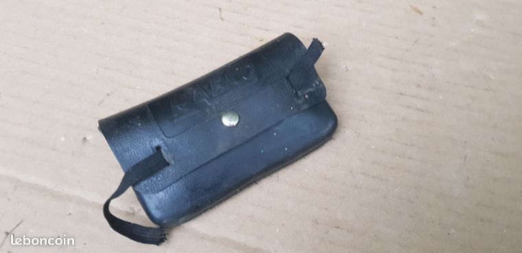 Sacoche Trousse de Secours Vélo / Moto ancienne, Cuir, avec Lot de Clés Sacoche Trousse de Secours Vélo / Moto ancienne, Cuir, avec Lot de Clés