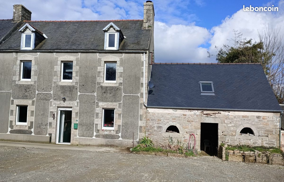Maison 5 pièces 105 m² · à Plougras · 105 m² · 137 280 €