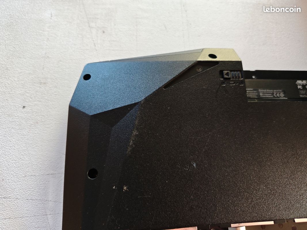 Pièce Plastique Avant (bezel) Pour Ordinateur Portable ASUS X73S - Occasion Bon état