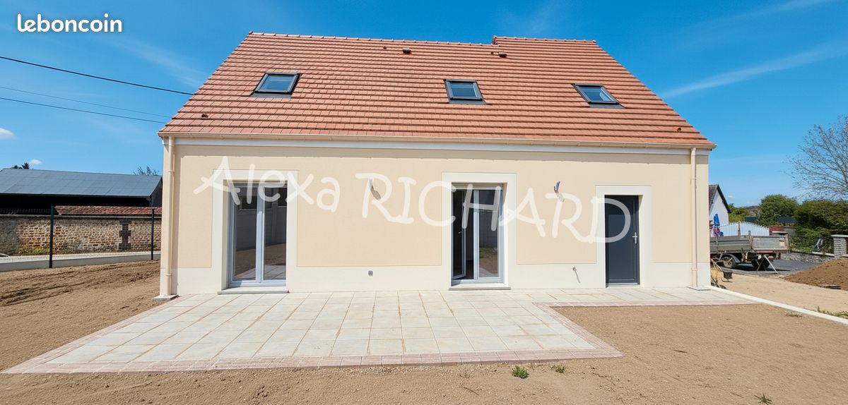 Maison 5 pièces 87 m² · à Conches-en-Ouche · 87 m² · 264 650 €