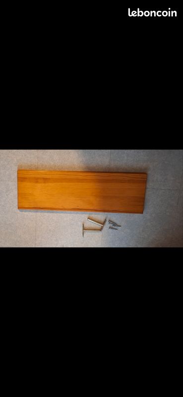 Petite étagère à fixer au mur (image 1)