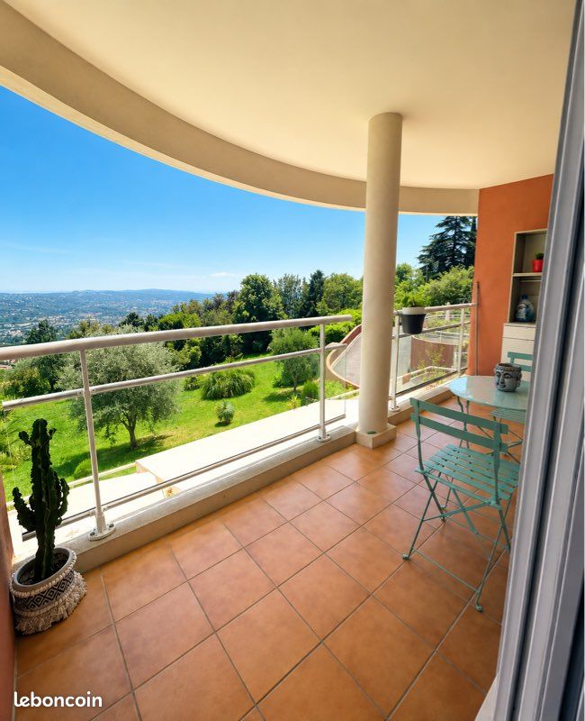 Appartement 2 pièces 42 m² · à Grasse · 42 m² · 900 €