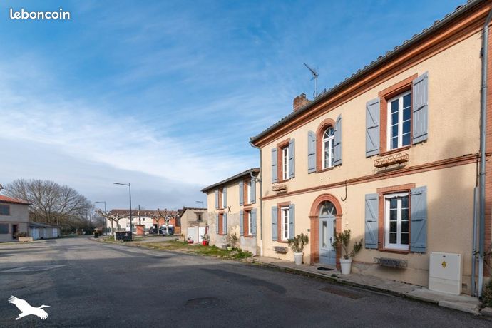 Maison 9 pièces 254 m²